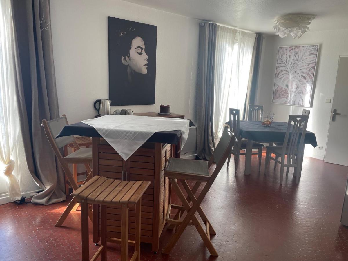 Bed and Breakfast Les Terrasses Des Gardies Pignan Exteriér fotografie